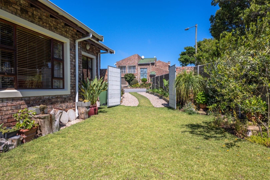 4 Bedroom Property for Sale in Groenvallei Western Cape